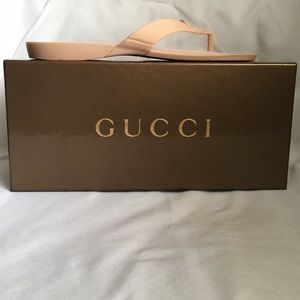 💯 GUCCI rubber slippers in ROSE